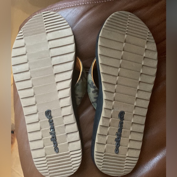 Cobian men’s camouflage, sandals, flip-flops size 13 new - Picture 7 of 7